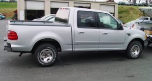 The 2003 Ford F150 Lariat and 2003 Ford F150 Supercab Extended Cab